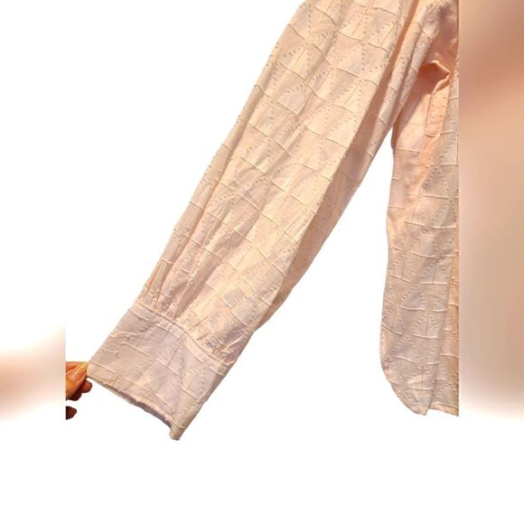 Roller Rabbit Textured Relaxed Long Sleeve Popover Tunic Blush Pink | XL - Picture 6 of 8